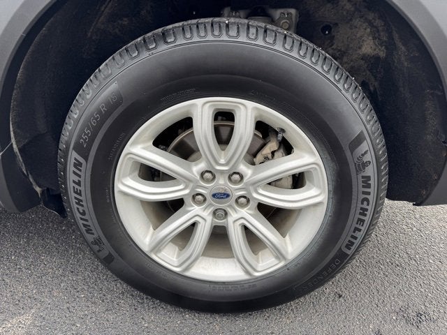 2021 Ford Explorer Base