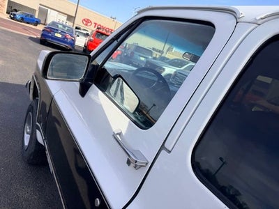 1990 Chevrolet Suburban Base