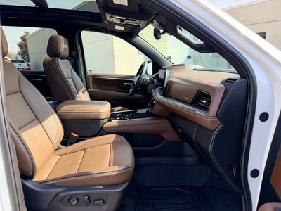 2025 Chevrolet Suburban High Country