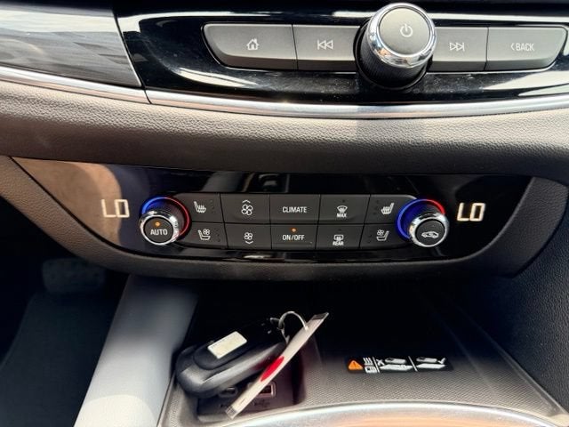 2022 Buick Enclave Premium