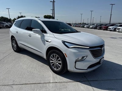 2024 Buick Enclave Essence