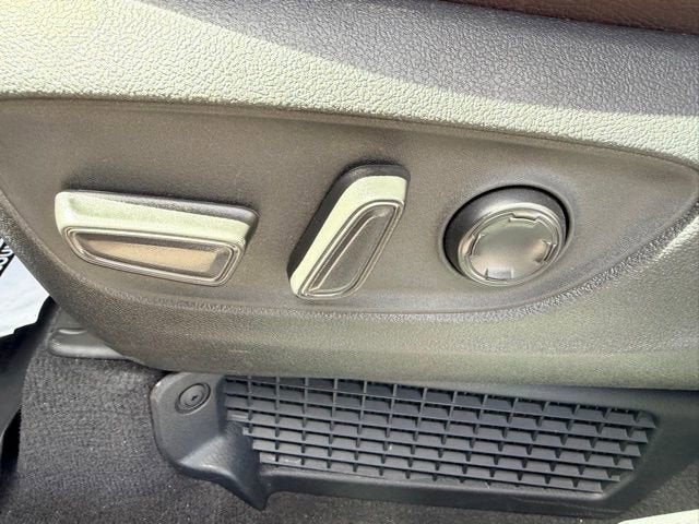 2024 Toyota Sienna Platinum