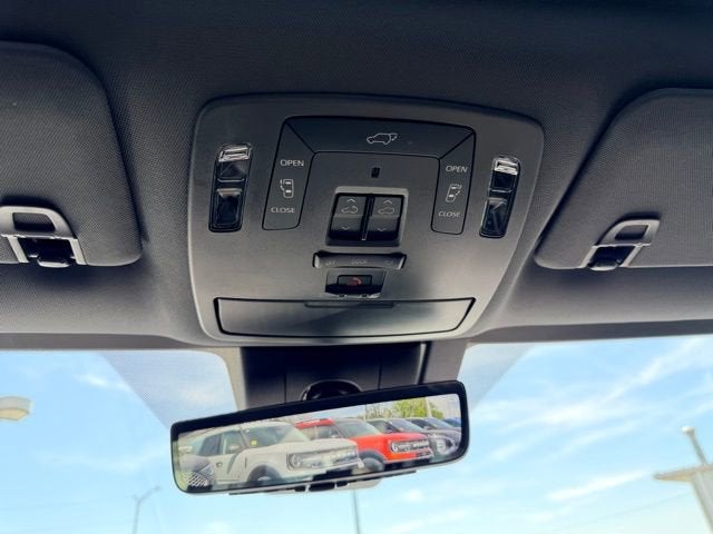 2024 Toyota Sienna Platinum