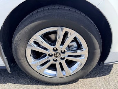 2024 Toyota Sienna Platinum