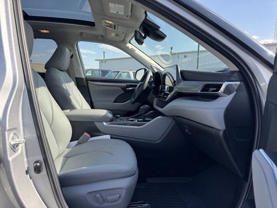 2024 Toyota Highlander Platinum