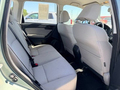 2016 Subaru Forester 2.5i