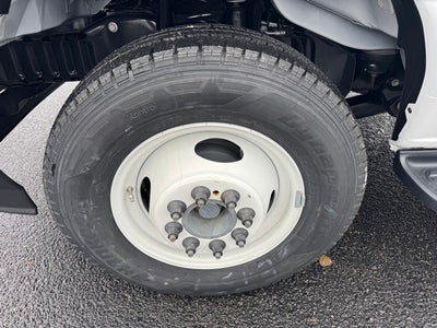 2025 Ford E-350SD Base Cutaway