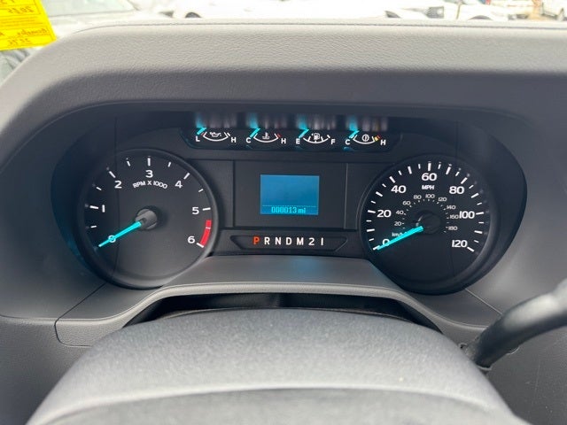 2025 Ford E-350SD Base Cutaway