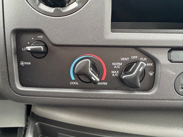 2025 Ford E-350SD Base Cutaway