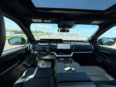 2027 Ford Expedition Platinum