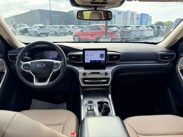 2024 Ford Explorer XLT