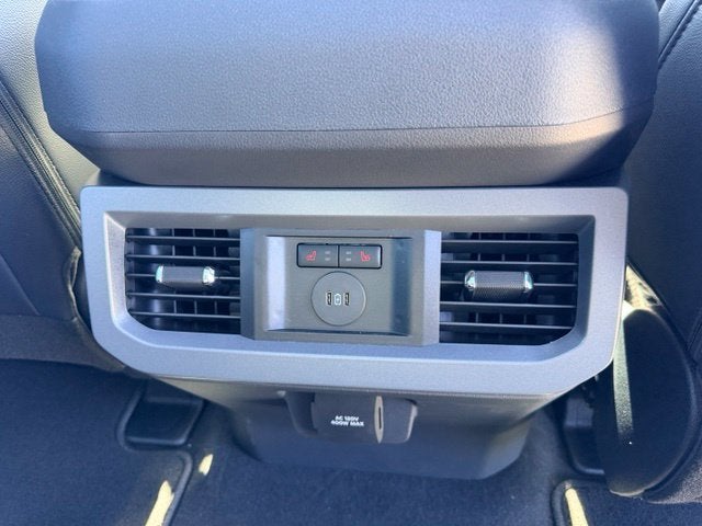 2027 Ford F-350SD Lariat DRW
