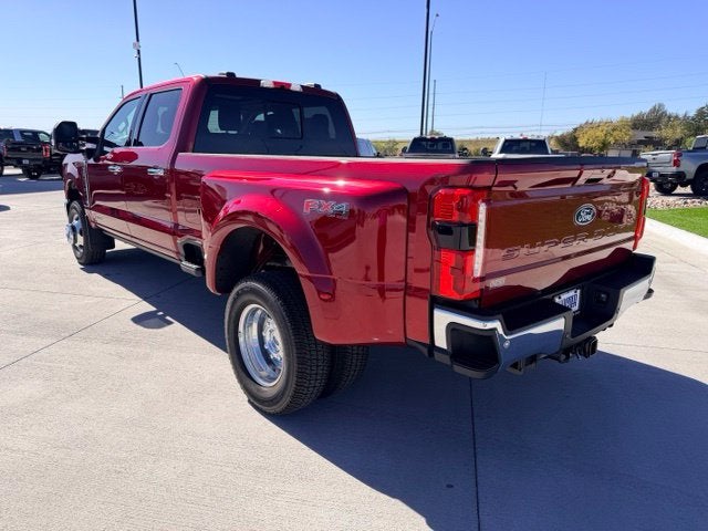 2027 Ford F-350SD Lariat DRW