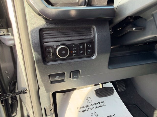 2027 Ford F-350SD Lariat DRW
