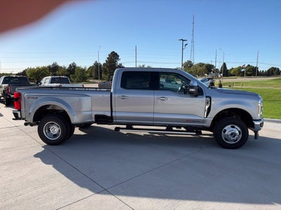 2027 Ford F-350SD Lariat DRW