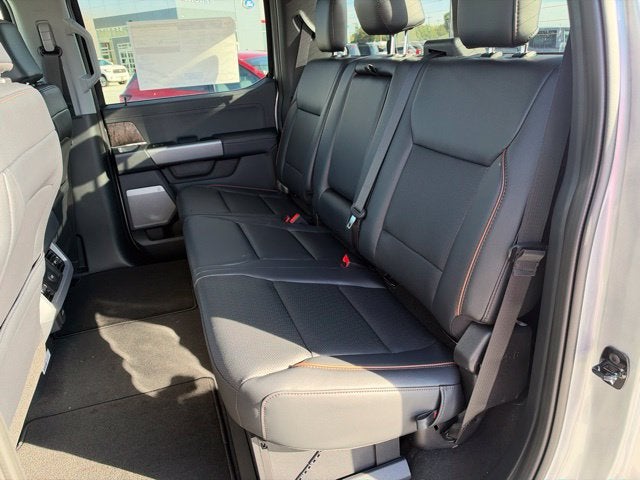 2027 Ford F-350SD Lariat DRW