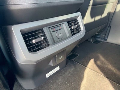 2027 Ford F-350SD Lariat DRW