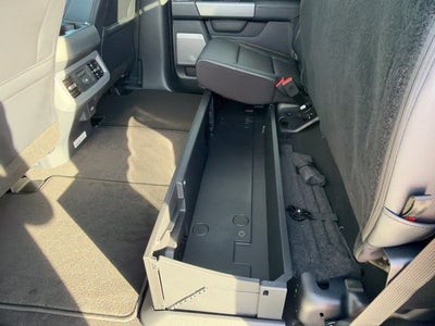 2027 Ford F-350SD Lariat DRW