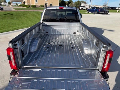 2027 Ford F-350SD Lariat DRW