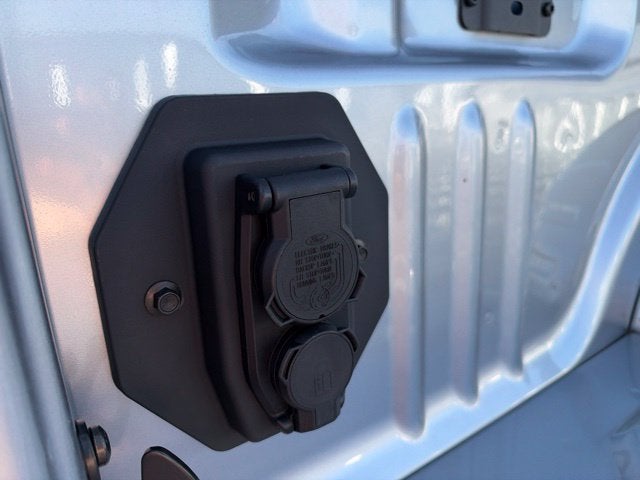 2027 Ford F-350SD Lariat DRW
