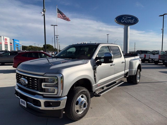 2027 Ford F-350SD Lariat DRW