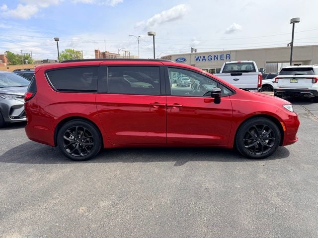 2024 Chrysler Pacifica Limited