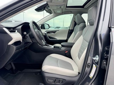 2025 Toyota RAV4 XLE Premium