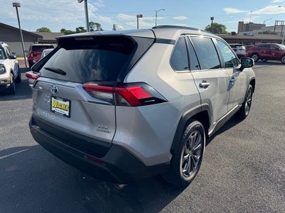 2022 Toyota RAV4 Hybrid XLE Premium
