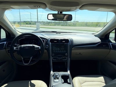 2017 Ford Fusion Hybrid SE