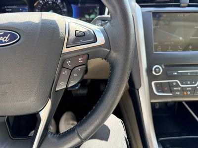 2017 Ford Fusion Hybrid SE