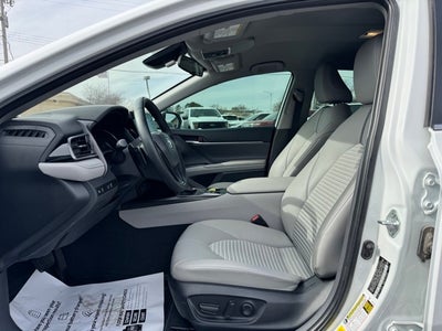 2023 Toyota Camry Hybrid SE