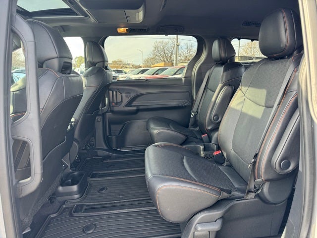 2024 Toyota Sienna XSE 7 Passenger