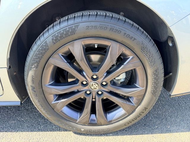 2022 Toyota Sienna XSE 7 Passenger