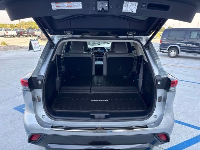 2022 Toyota Highlander Limited