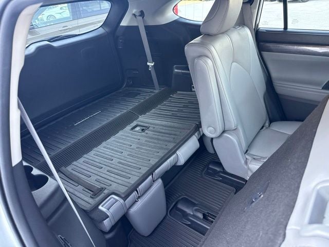 2022 Toyota Highlander Limited