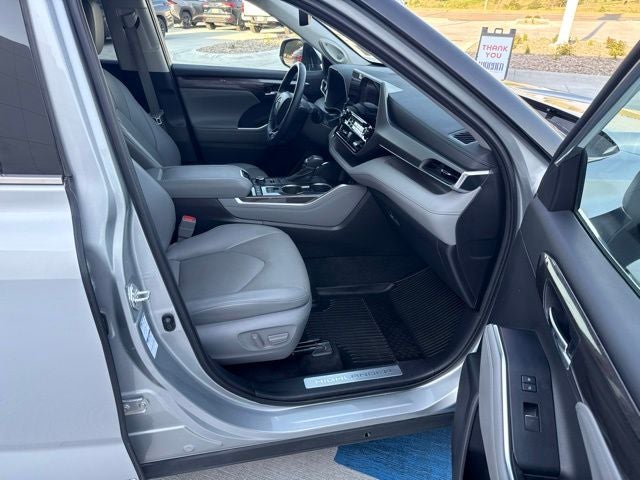 2022 Toyota Highlander Limited