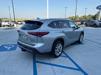 2022 Toyota Highlander Limited