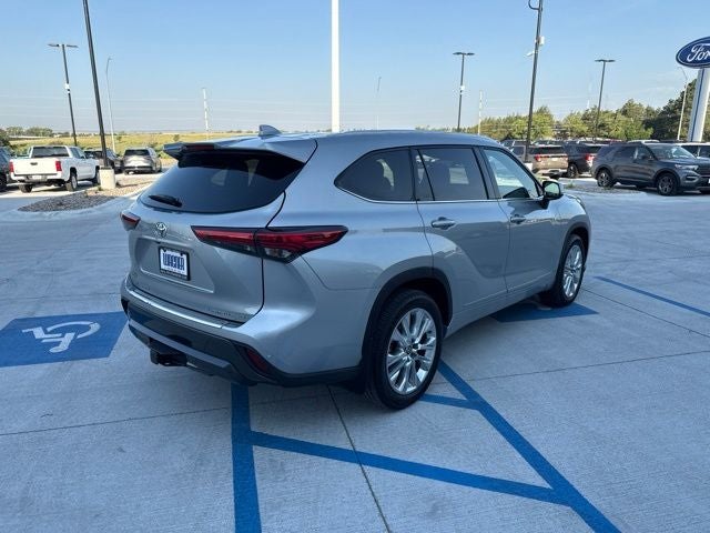 2022 Toyota Highlander Limited