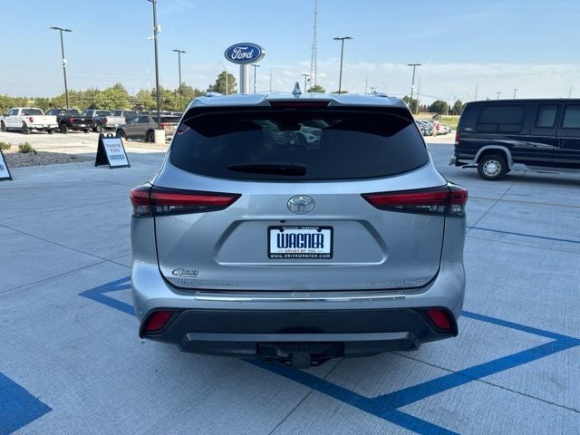 2022 Toyota Highlander Limited