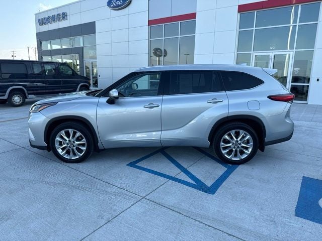 2022 Toyota Highlander Limited