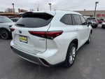 2022 Toyota Highlander Hybrid Platinum