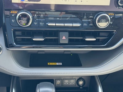 2023 Toyota Highlander Platinum