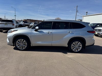 2023 Toyota Highlander Platinum