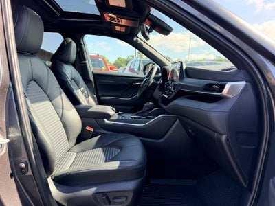 2024 Toyota Highlander XSE