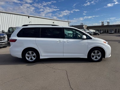 2020 Toyota Sienna LE 8 Passenger