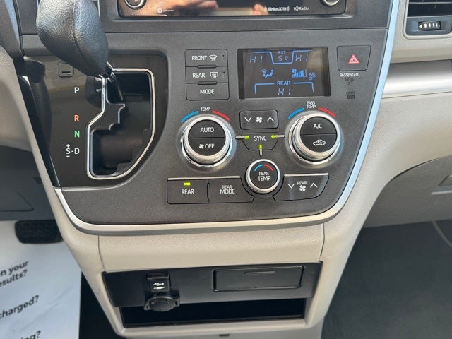 2020 Toyota Sienna LE 8 Passenger
