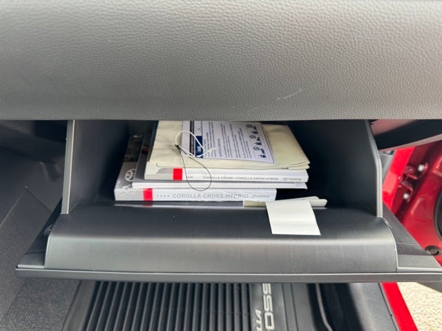 2026 Toyota Corolla Cross Hybrid SE