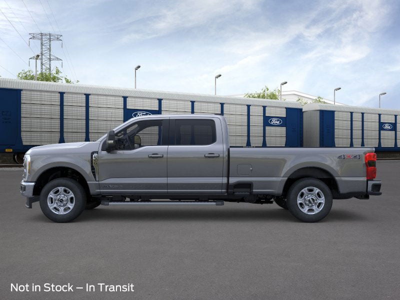 2026 Ford Super Duty F-350® XLT