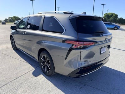 2026 Toyota Sienna Platinum