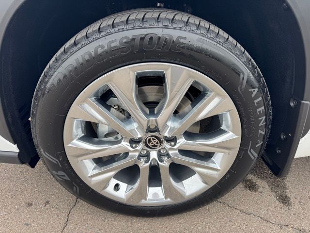 2026 Toyota Highlander Hybrid Limited